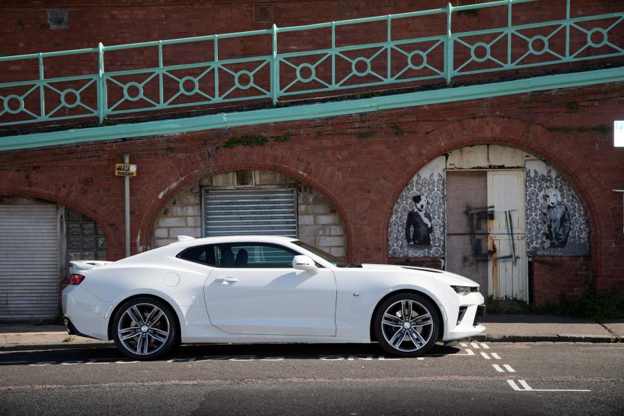  Chevrolet Camaro 2016 года  (EU) (фото 8 из 41)
